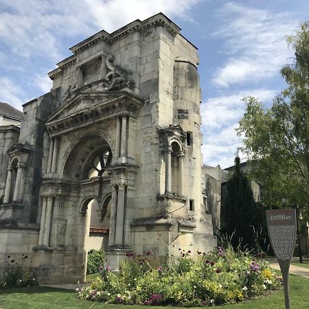 La Bulle De Champagne Lägenhet Épernay Exteriör bild